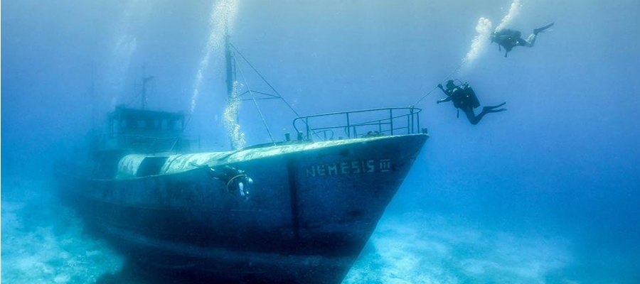 Bateau de pêche Nemesis III Site de Plongée image